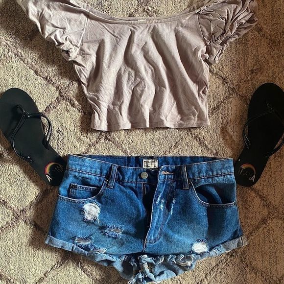 RVCA Pants - RVCA Women’s Jean Shorts Size 26